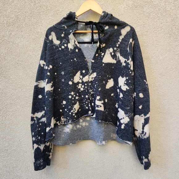 unbranded Sweaters - Women's Cropped Sweater Medium Blue  Grunge Safety Pins Bleach Spotted Boho Top